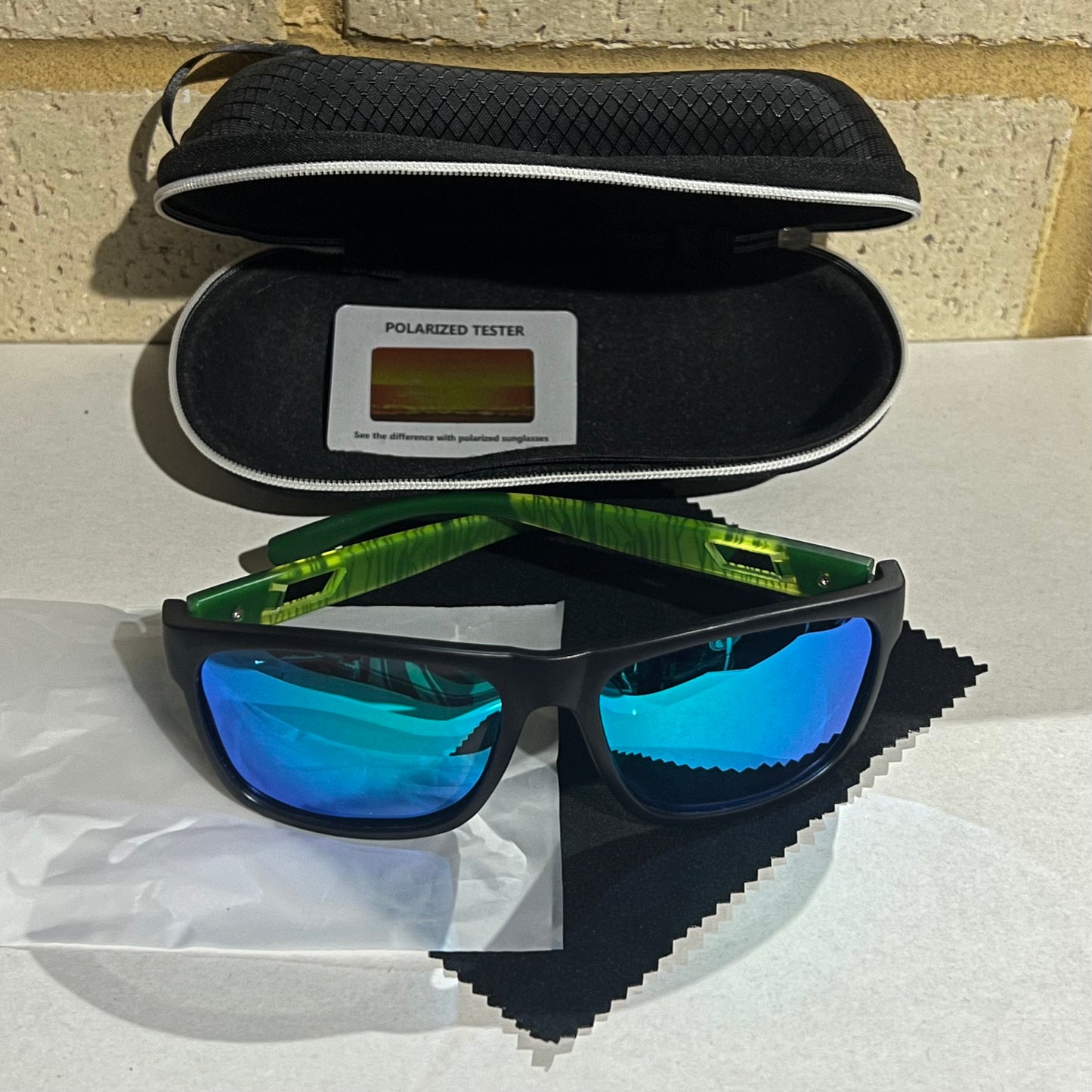 KINGSEVEN Adventure Sunglasses | Green Reflective | Polarized UV400