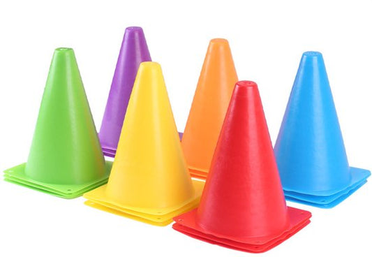 18 pieces of training equipment for outdoor sports - obstacle course for soccer training - cone markers for soccer training